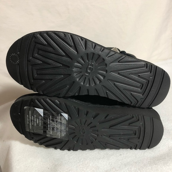 Sz 6 Ugg Lilou Charms Tassel Short Boots - Picture 5 of 8